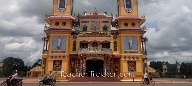 Vietnam – Cao Dai Temple